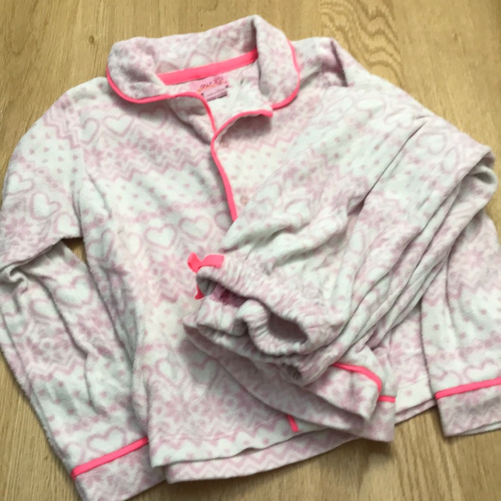 Girls size 7 our generation soft pajamas